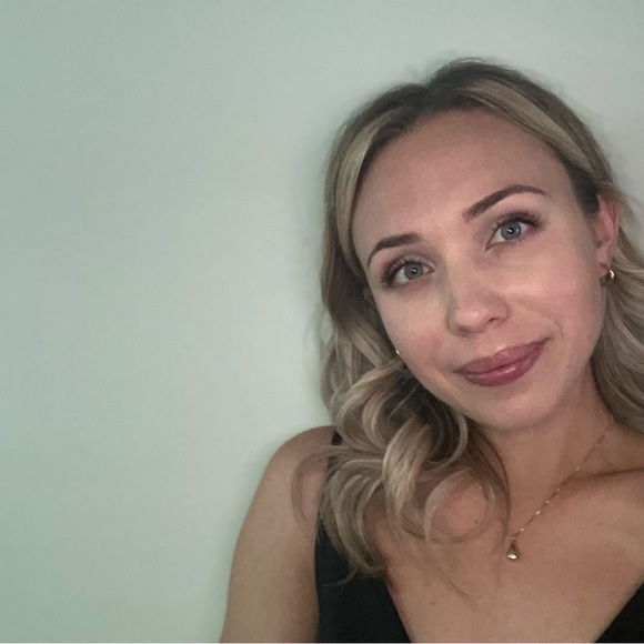 Meet your Posher, Marlee - Picture 1 of 1